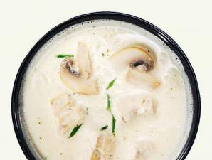 Как приготовить молочный суп с грибами?